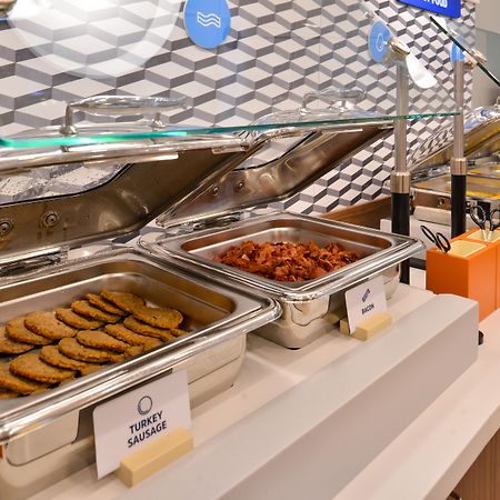 Holiday Inn Express Venice By Ihg Venice Gardens Εξωτερικό φωτογραφία