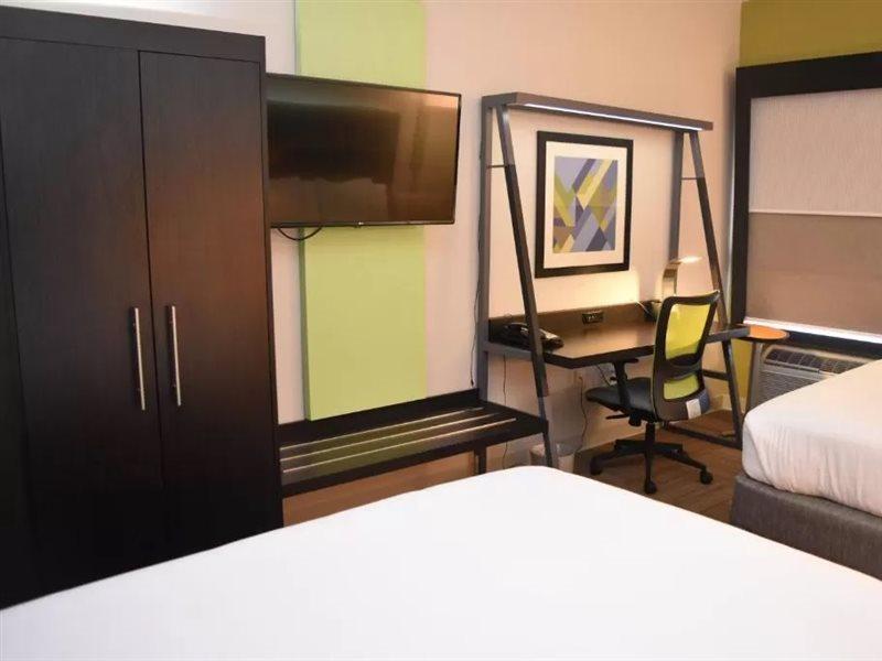 Holiday Inn Express Venice By Ihg Venice Gardens Εξωτερικό φωτογραφία