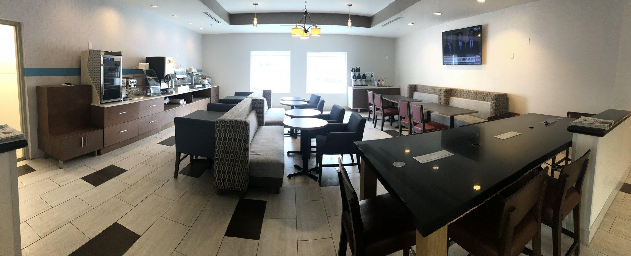 Holiday Inn Express Venice By Ihg Venice Gardens Εξωτερικό φωτογραφία