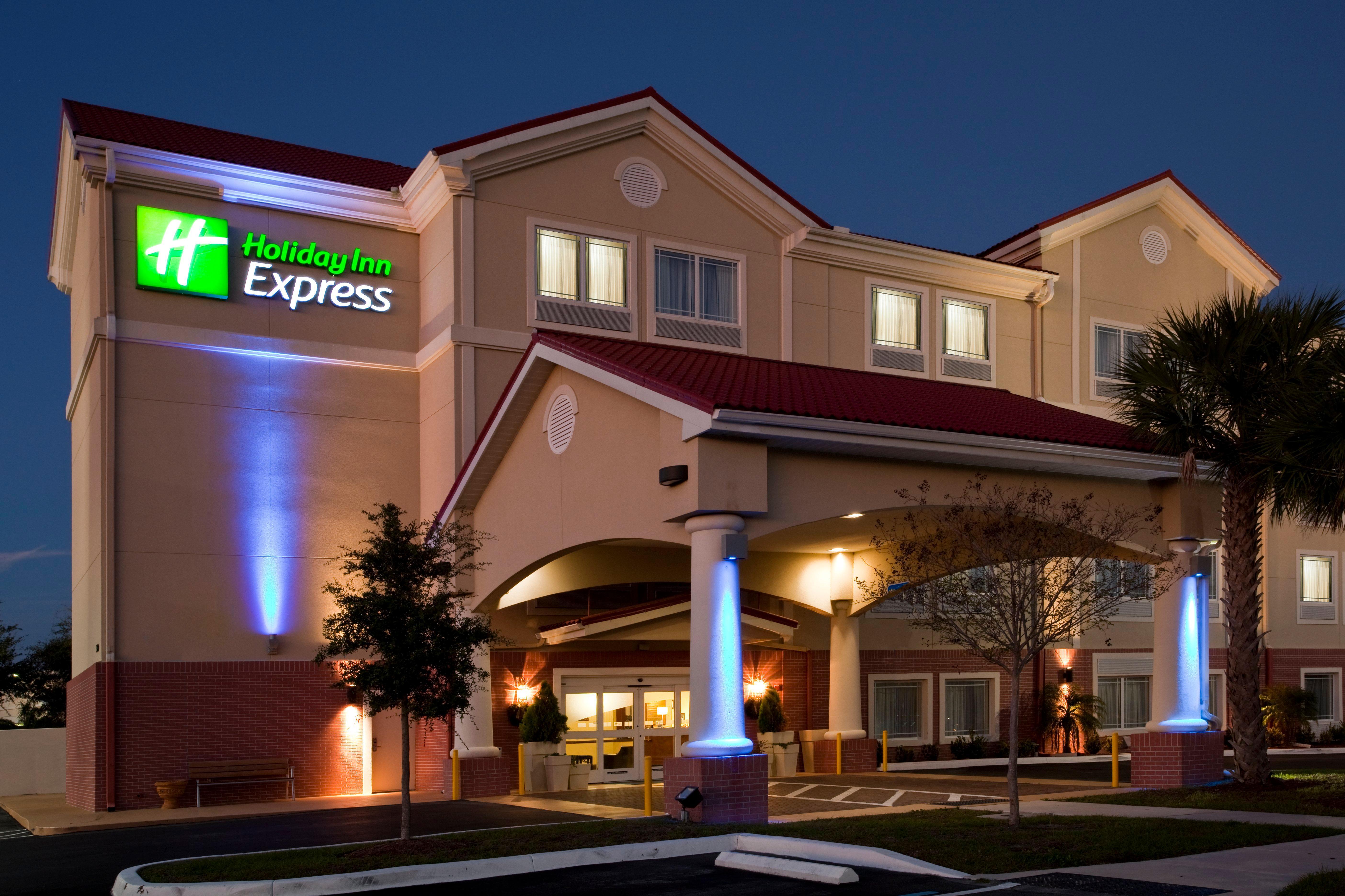 Holiday Inn Express Venice By Ihg Venice Gardens Εξωτερικό φωτογραφία