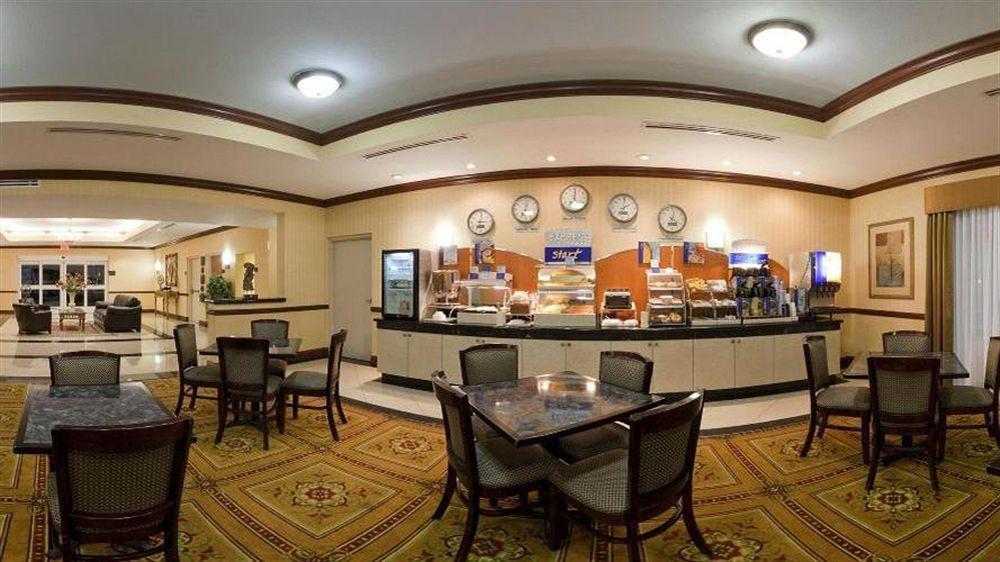 Holiday Inn Express Venice By Ihg Venice Gardens Εξωτερικό φωτογραφία